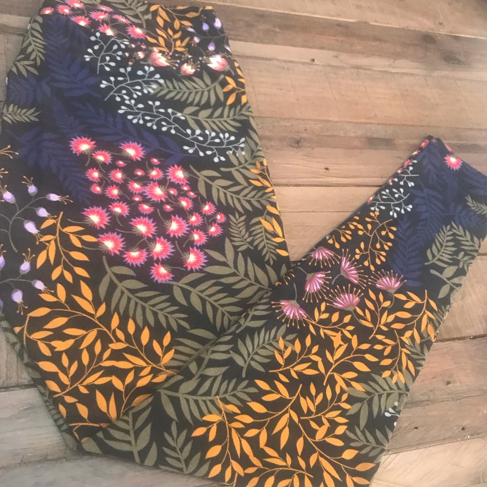 Lularoe floral leggings TC